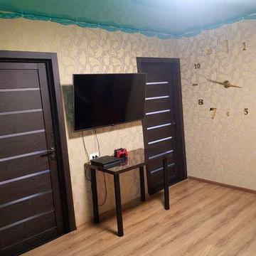 3-кімнатна квартира в м.Чугуїв  з капітальним ремонтом .