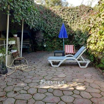 Сучасний будинок в аркадії: 500 метрів до моря, сауна та укриття