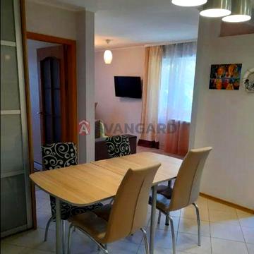 Продаж 2-к квартири з ремонтом, Деміївка, вул. Костанайська 2