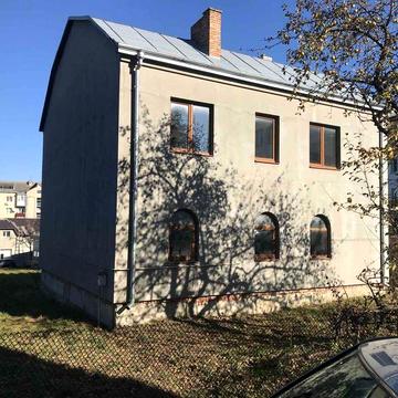 Зборiв продам будинок