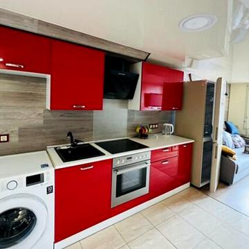 Добровольців вул., 4