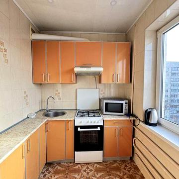 Продам 2к квартиру возле метро Героев Труда( Салтовское)