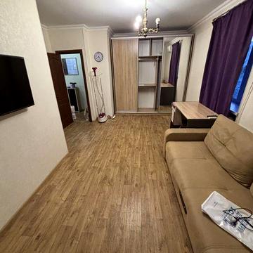 Оренда 1 кімната метро Чернігвська 15 хвилин пішки