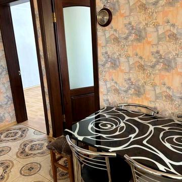 Продам квартиру в п. Рогань