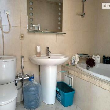 Продаж 3к Квартира Чернігівська вулиця