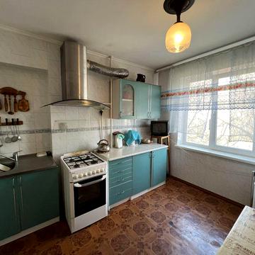 Продажа. 3 квартира . Космонавтов / пл. Победа