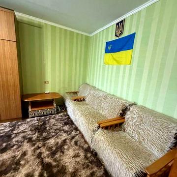 Здам 1 кімнатну квартиру центр р он ринку