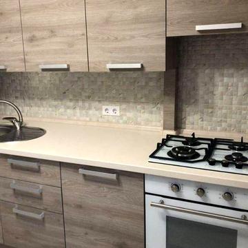 Продам 2 кім в центрі