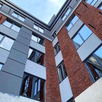 Євро-2к квартира в Центрі міста,мінімальне оформлення ЖК Квартал Соборна