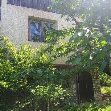 Дачний будинок з ділянкою 5 сот