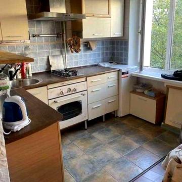 Оренда двокімнатної квартири ,вул. Макарова 1а