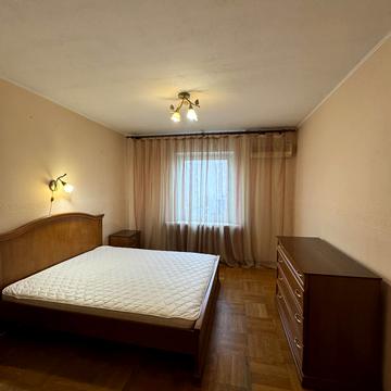 Петра Григоренка просп., 5