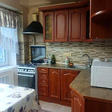 2к кв. Вул. Ушинського 11, Севастопольська площа