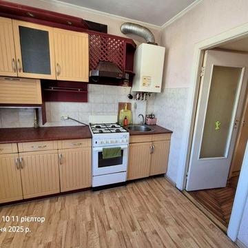 Оренда 2 кім.кв. вул. Котовського (Георгієва),  19