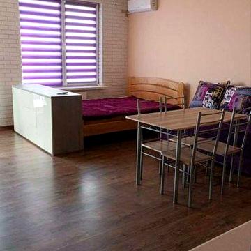 Оренда квартири-студії на вул. Клавдіївська