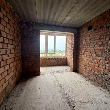 Велика 2к квартира з газовим опаленням в сучасному Жк