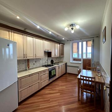 Угорницька вул., 10а