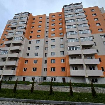 ТРИкімнатна квартира у зданій новобудові.  Мінімальне переоформлення!