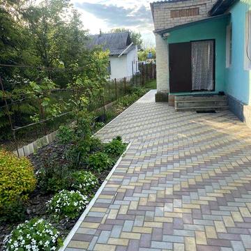 Продається будинок біля лісу в м. Бровари.