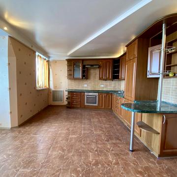 Автозаводська вул., 99/4