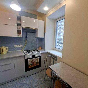 Оренда квартири Привокзальна 3а