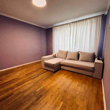 Продаю однокімнатну квартиру по вул. Розточчя