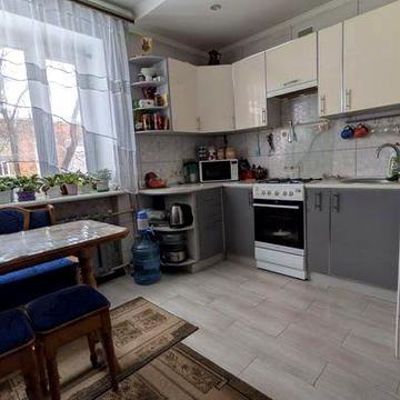 Квартира в тихому районі міста