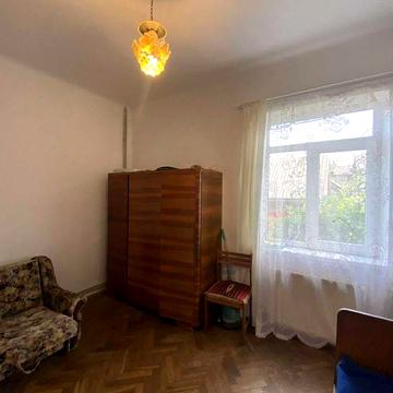 Продаю 2к квартиру вул.Моцарта