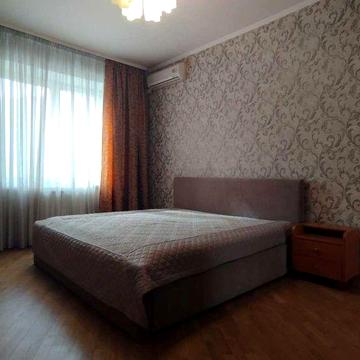 Парк Наталка Дніпро Оболонська набережна Івасюка 6