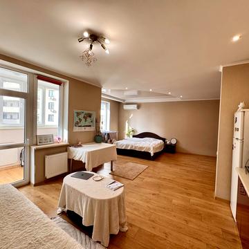 Золотоустівська вул., 55