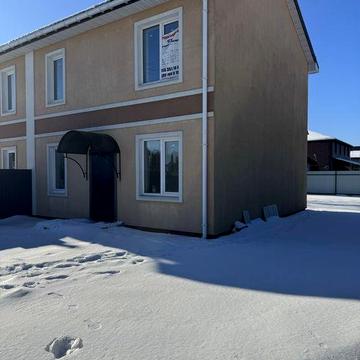 Дуплекс 95 м з ремонтом. Поруч школа, газоном, бруківкою, .