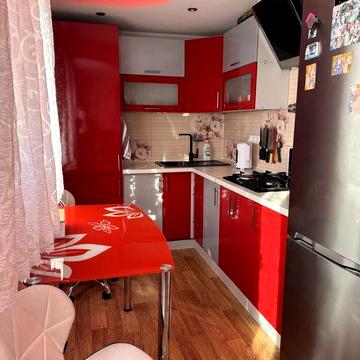 Продам квартиру в центрі міста.