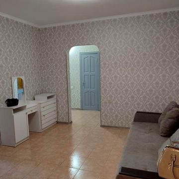 Оренда 3кімнатної квартири Ревуцького