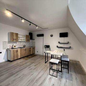 Здам однокімнатну квартиру світло не вимикають!!