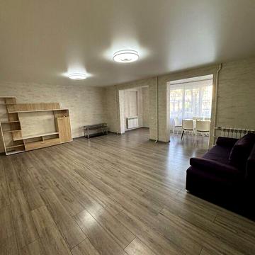 Довгострокова оренда 4к Квартира Академіка Корольова вулиця