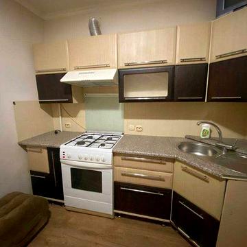 Продам квартиру на Сергія Ядова