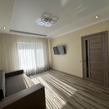 Учительська, 3б