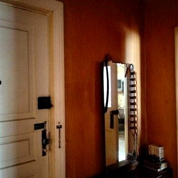 Продам трикімнатну квартиру на вул. Бреуса/Єфімова