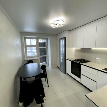 Оренда 2 км квартири на провулку Тарнавського із видом на площу Ринок