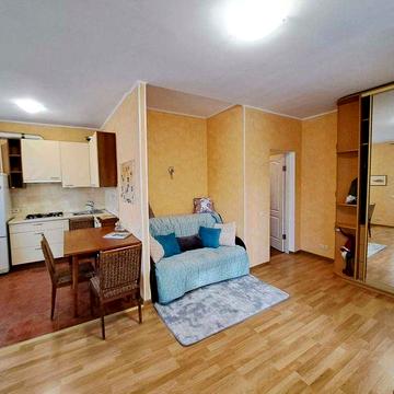 1-но кімн. 32 кв.м. 10 хвилин ходьби від метро Печерська.