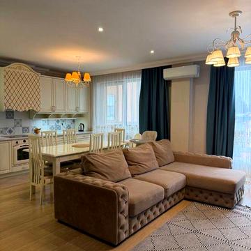 Квартирв в ЖК "Luxury Square"