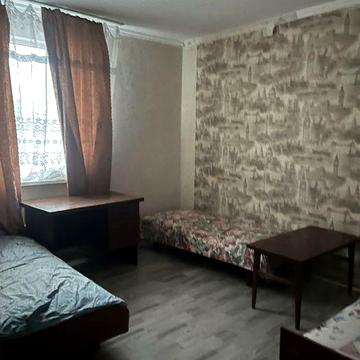 Здам частину будинку для чоловіків