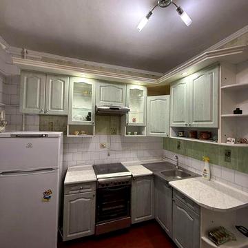 Оренда затишної 2К квартири поруч ТРЦ Арсен