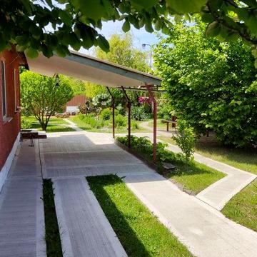 Дачна ділянка з будинком Завалля-Саврань