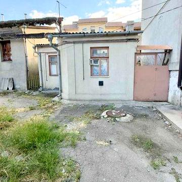 Продам жилкоп з Власним двориком! Центр!