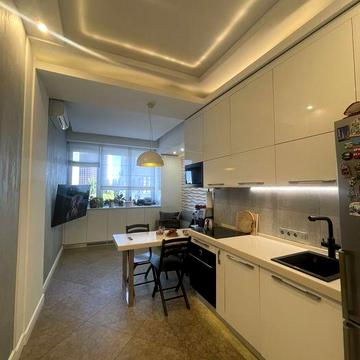 Терміново! Ціна знижена! Три спальні. 6 ст. Фонтану..