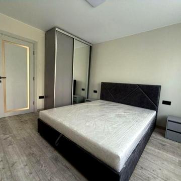 Здається 2 кімн. Кв. Біля Дастору