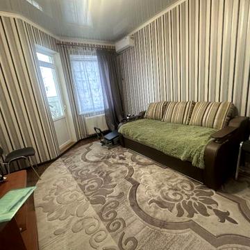 1 ком , на Таирова . Свободна