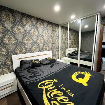 Єреванська вул., 10