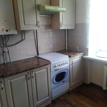 Здається 2х кімнатна квартира, в центрі міста